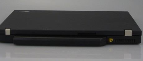 Lenovo ThinkPad T61p rear side 